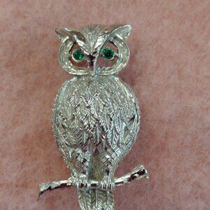 Small Vintage Silvertone Owl Brooch with Green Rhinestone Eyes